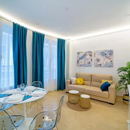 Apartment Historical Centre Luxury *